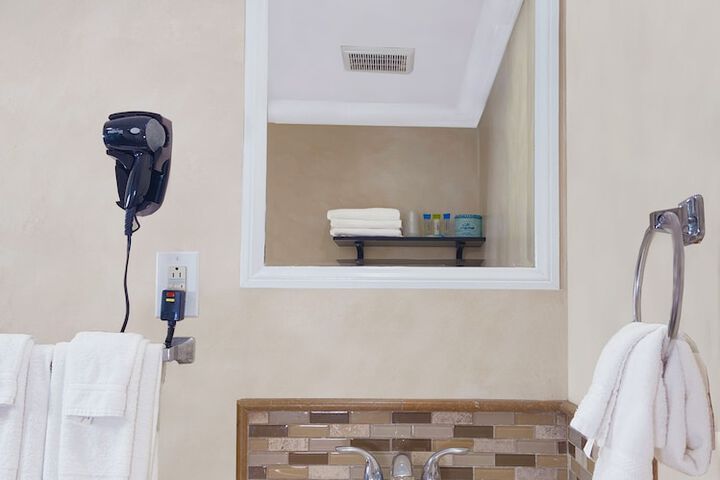 Nite Inn - Walking Distance to Universal Studios Hollywood