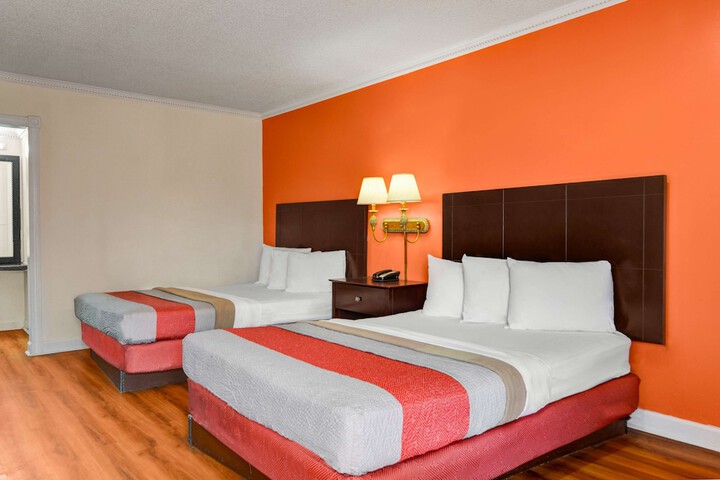 Motel 6 Americus GA