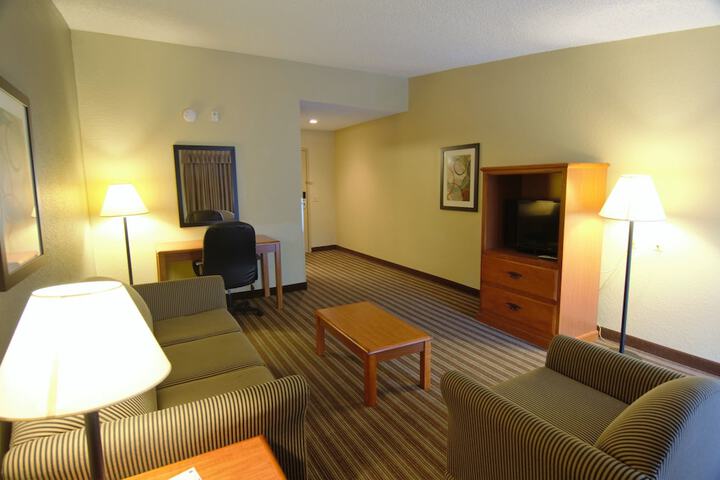 Room 22 of 40