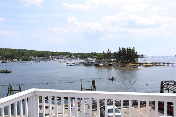 Tugboat Inn