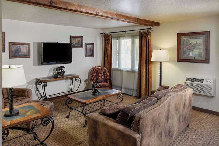 Room 93 of 113