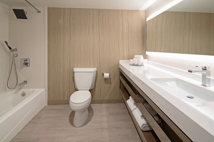 Room 15 of 39