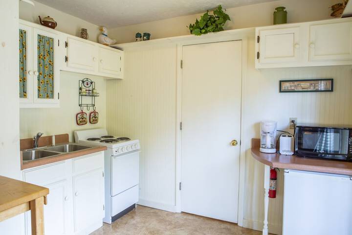 The Chimney Rock Inn & Cottages