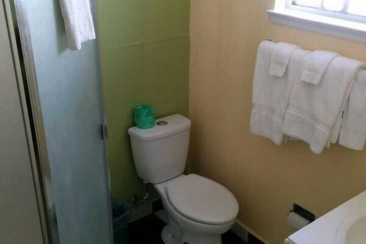 Room 50 of 77