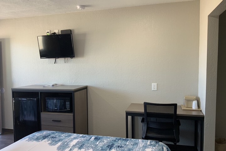 Room 15 of 31