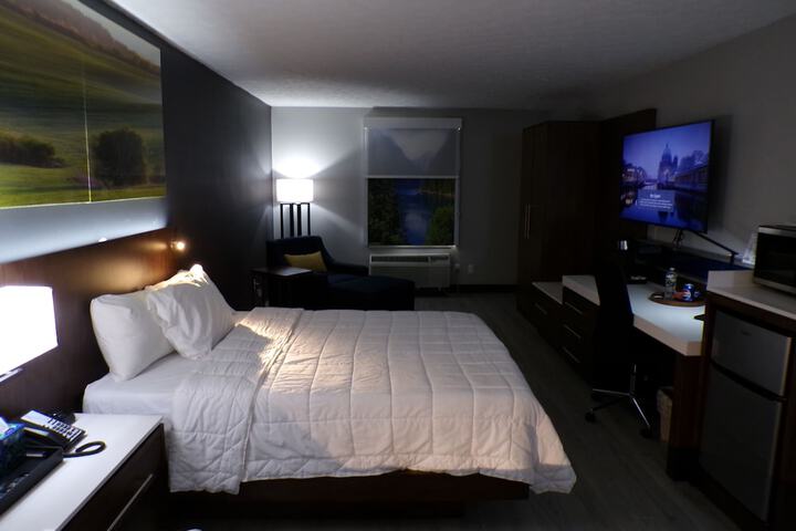 Luxor Inn & Suites a Travelodge by Wyndham