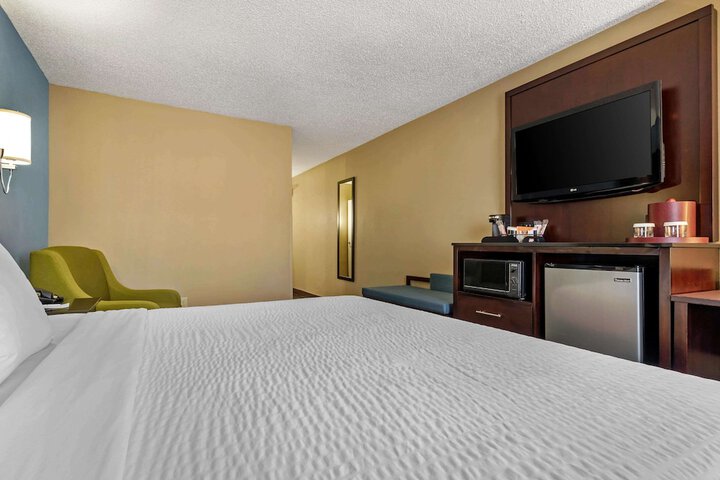Room 63 of 131