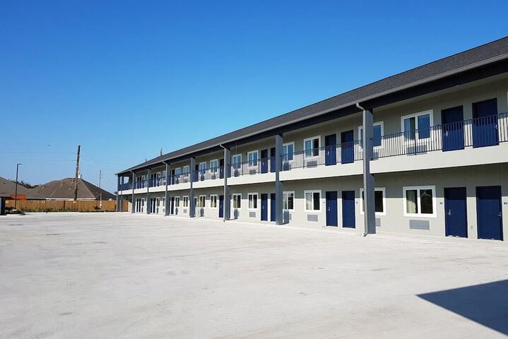 Empire Inn Cypress