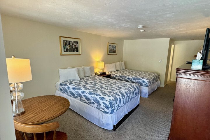 Room 28 of 28