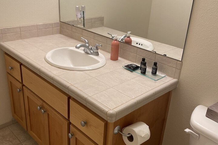 Room 10 of 19