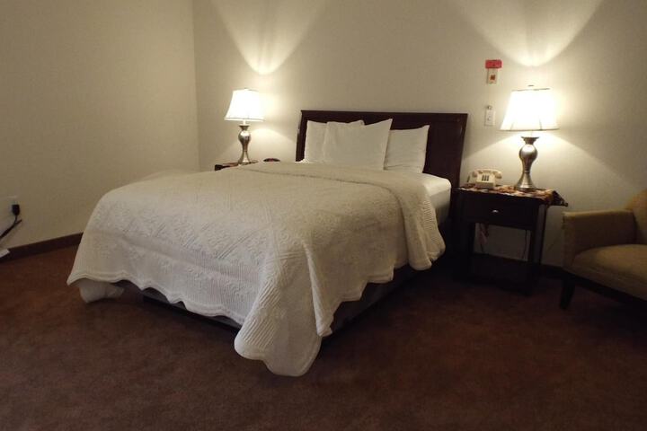 Room 33 of 50