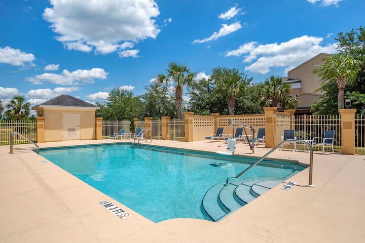 Pool 11 of 61