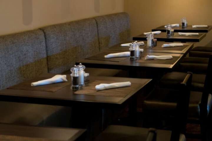 Dining 21 of 31