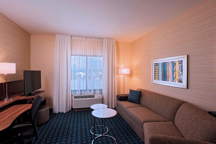 Room 10 of 15
