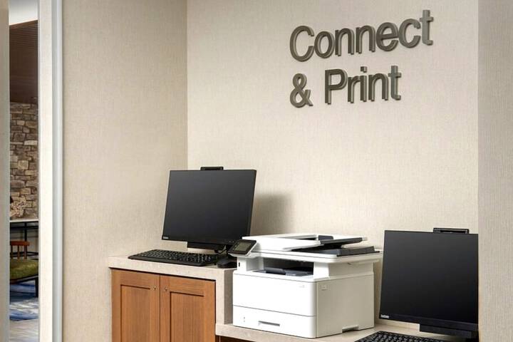 Business Center 23 of 23
