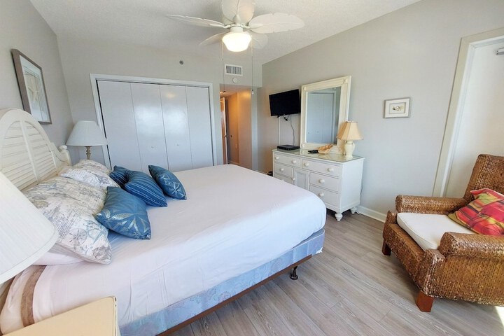 Room 14 of 24