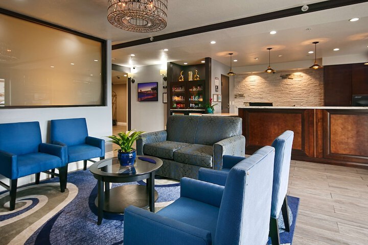 Hotel Interior 6 of 21