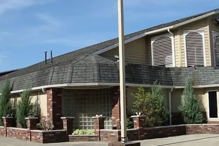 Plantation Inn & Suites