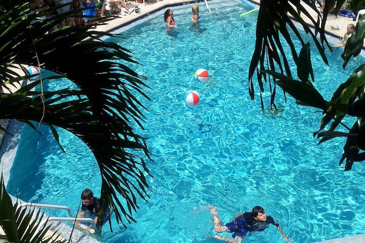Pool 14 of 392