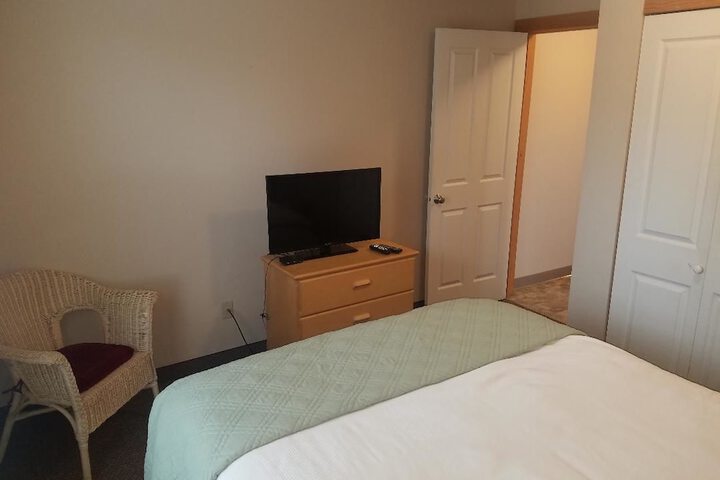 Room 14 of 37