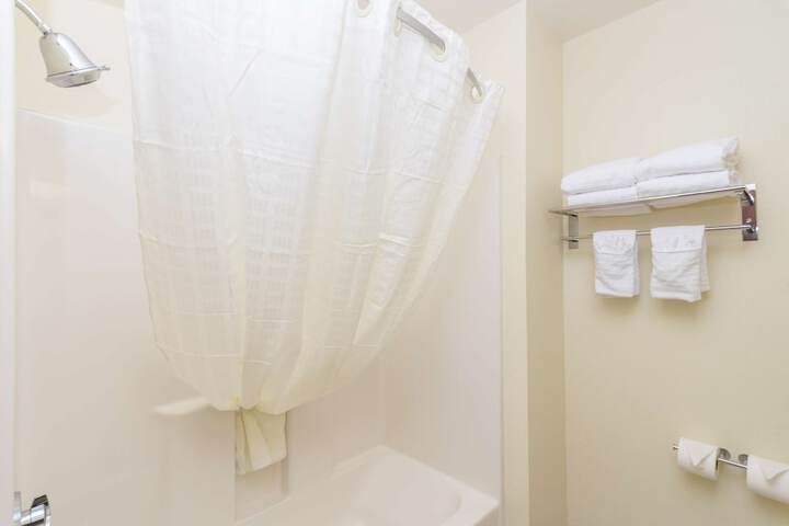 Room 18 of 49