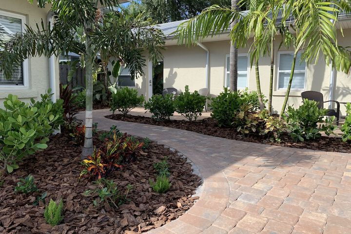 Twin Palms at Siesta