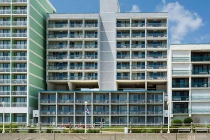Hotel 2 of 37