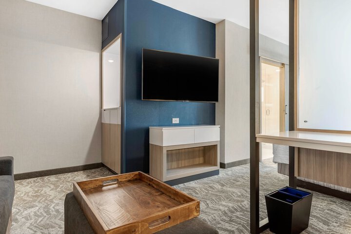 Room 21 of 35