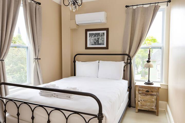 Room 16 of 39