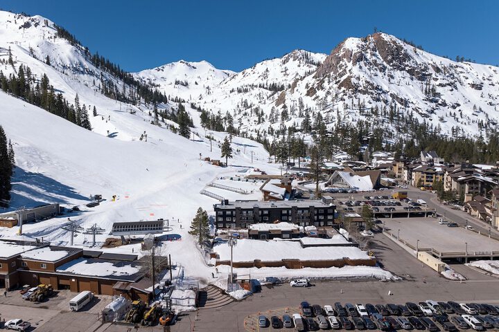 Red Wolf Lodge at Olympic Valley