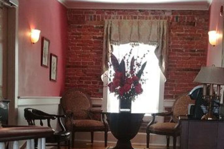 Publick House Restaurant and Country Inn