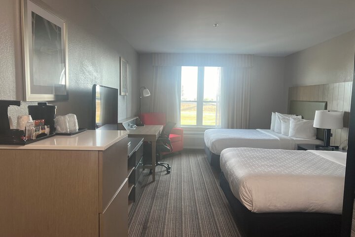 Room 7 of 24