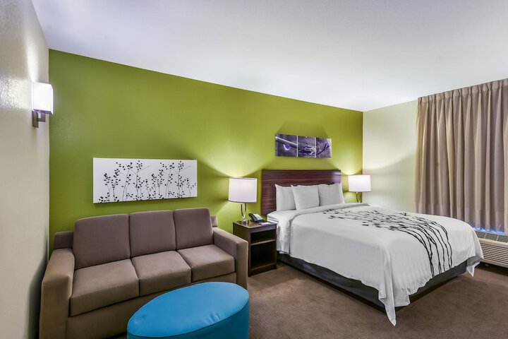Room 15 of 47