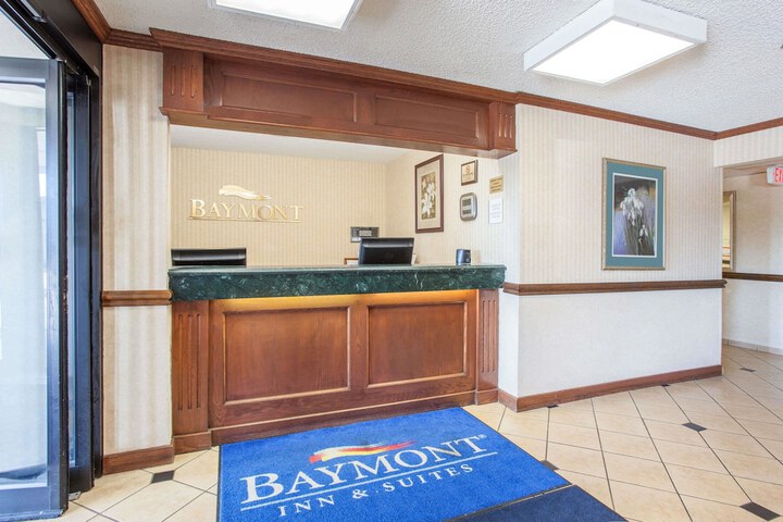 Baymont by Wyndham Detroit / Roseville