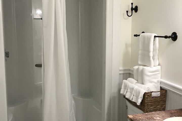 Room 51 of 87