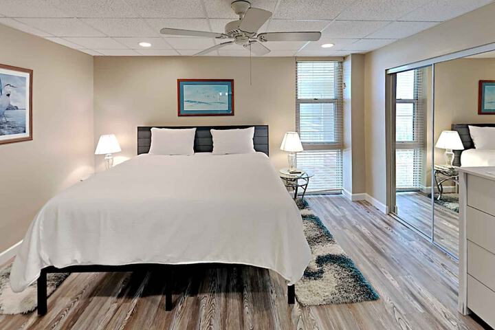Room 31 of 104
