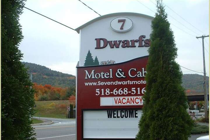 Hotel 8 of 98