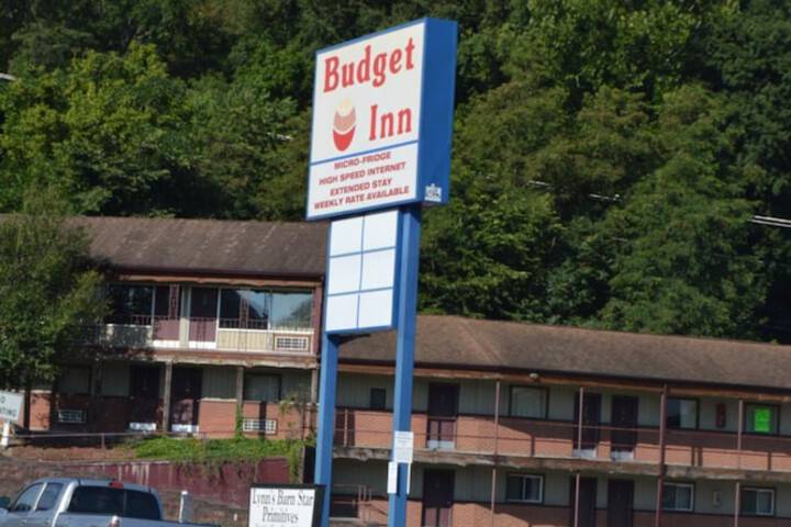 Budget Inn of Claypool Hill