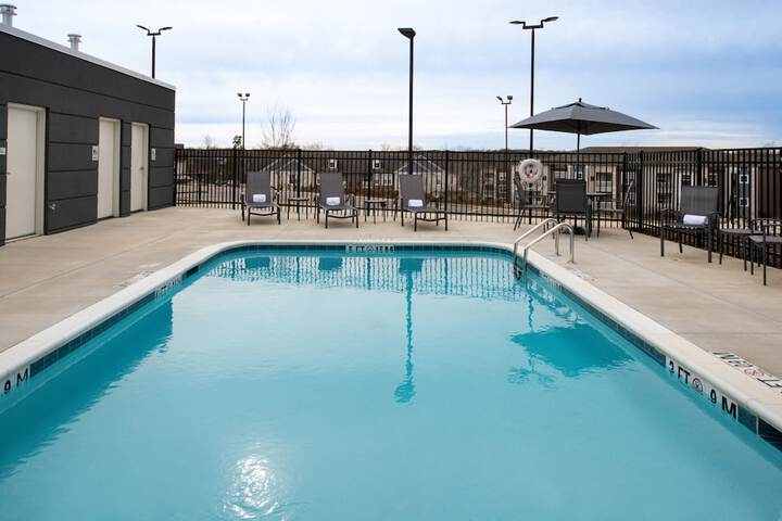 Pool 5 of 38