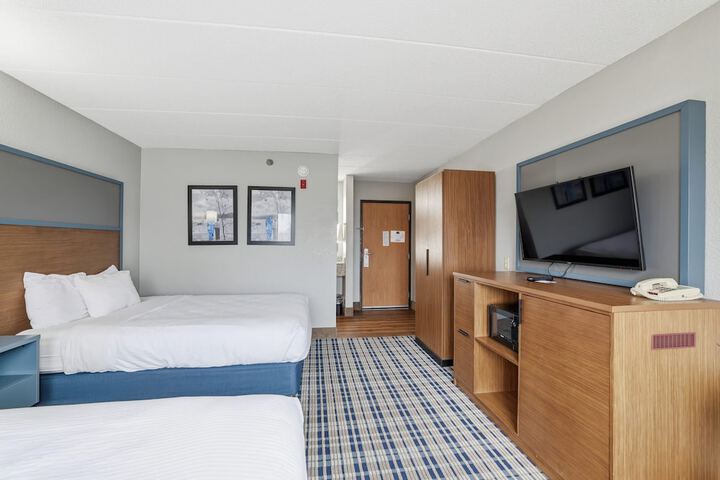 AmericInn by Wyndham White Bear Lake St. Paul