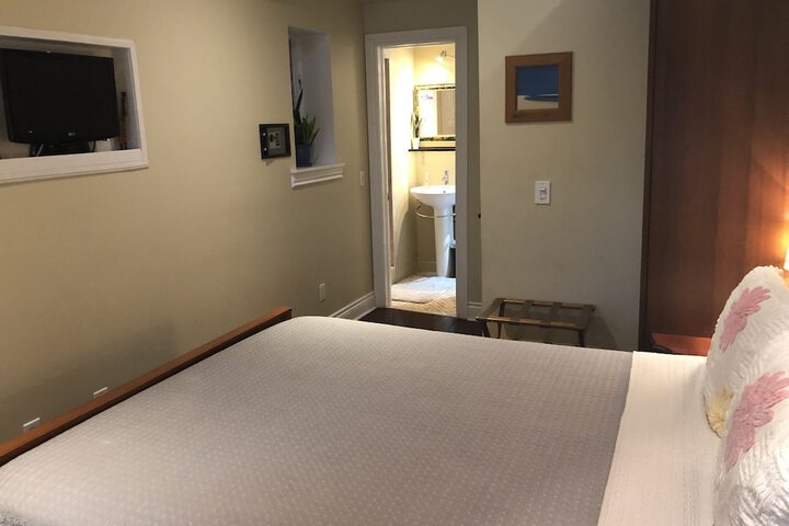 Room 7 of 36