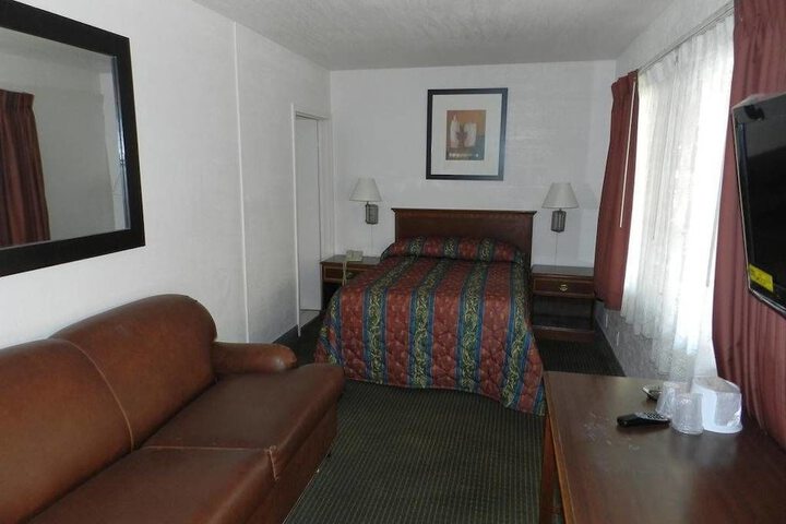 Room 37 of 41