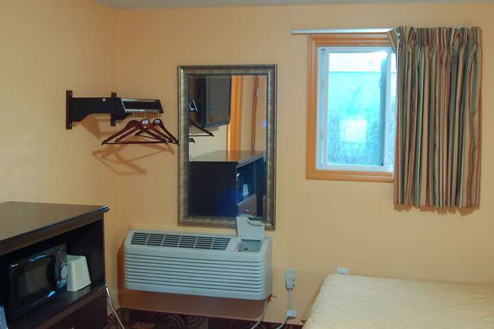 Room 32 of 36