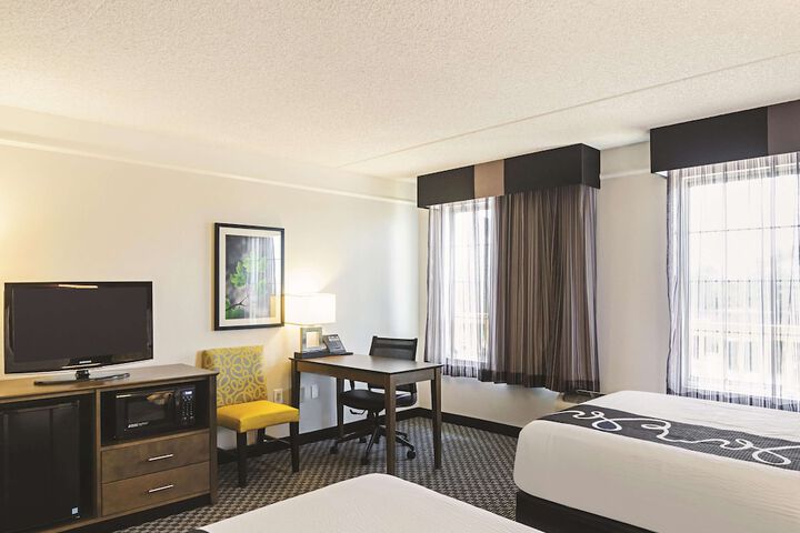 Room 32 of 55