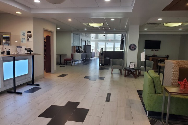 Hotel 6 of 40