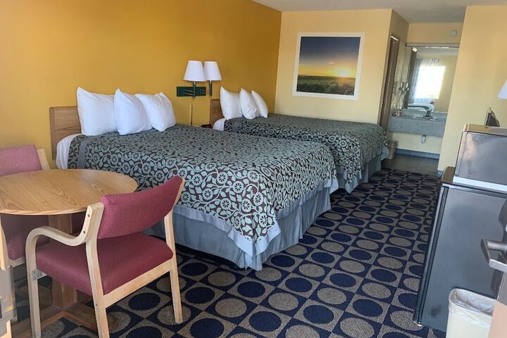 Room 16 of 27