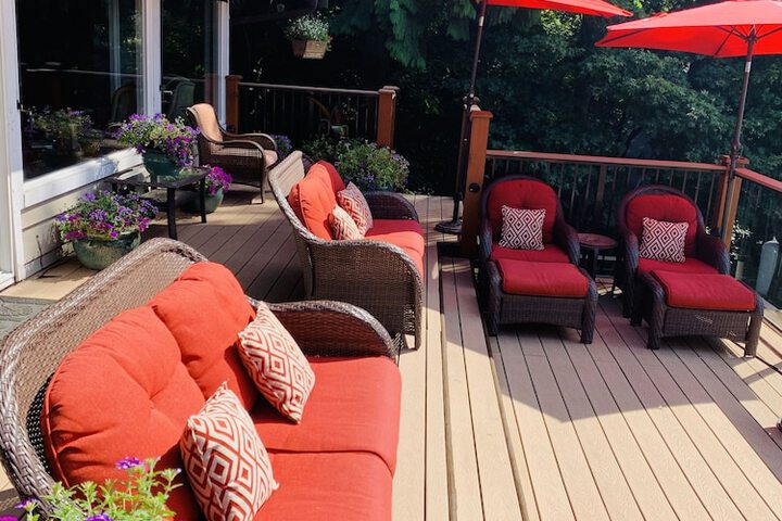 Sundeck 59 of 74