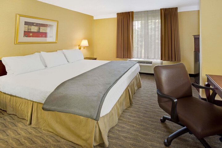 Room 14 of 17