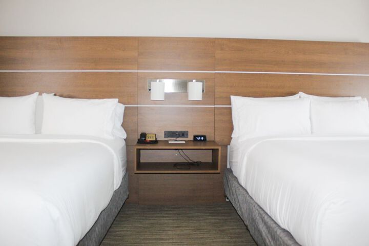 Holiday Inn Express & Suites Martinsville by IHG