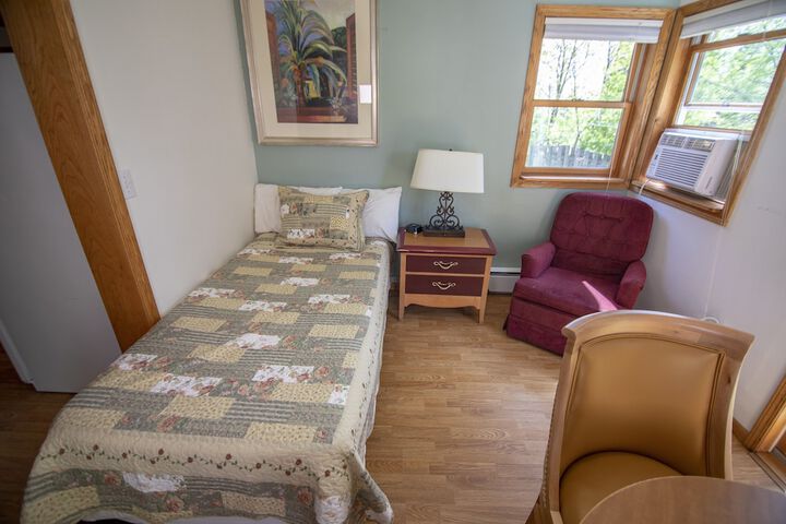 Room 46 of 95